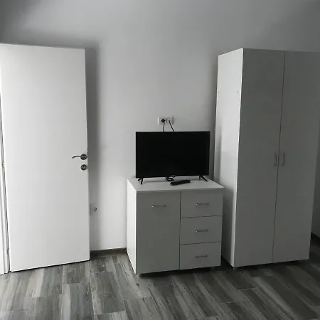 R I A N A 5 Apartment